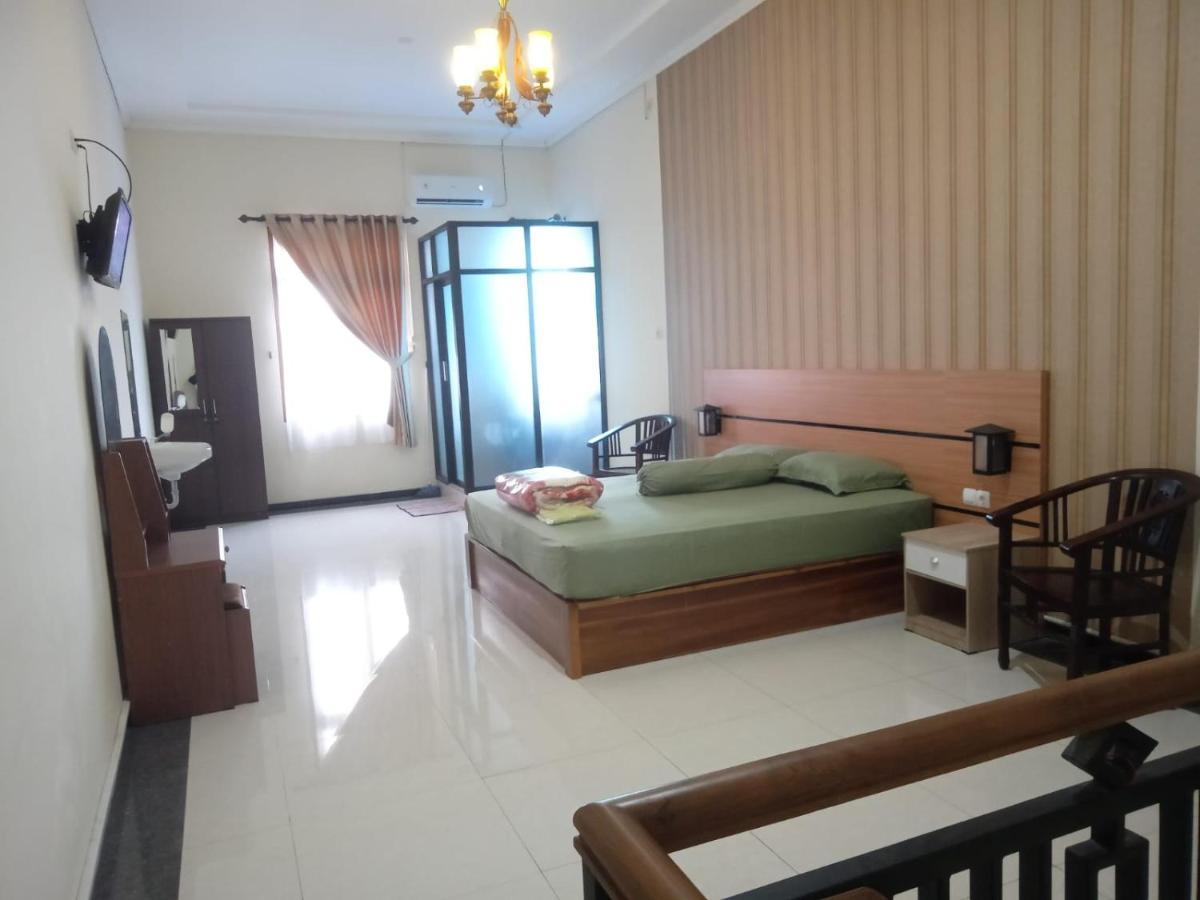 Riki Guesthouse Syari'Ah 제파라 외부 사진